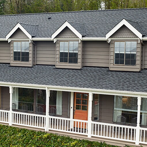 Home with light gray Timberline UHDZ shingles